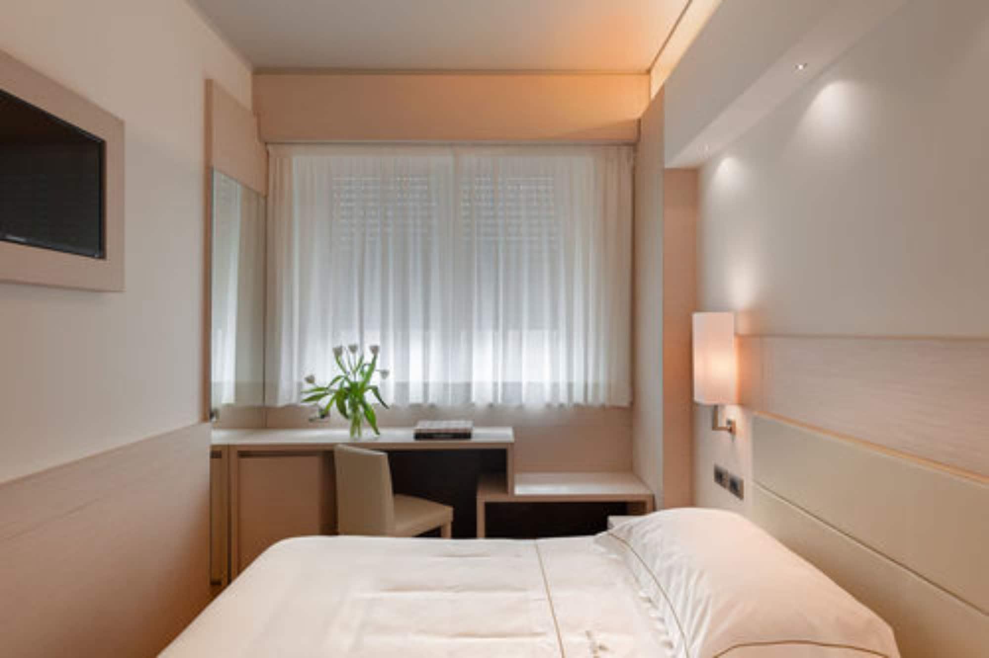 Ariston 4* Mailand